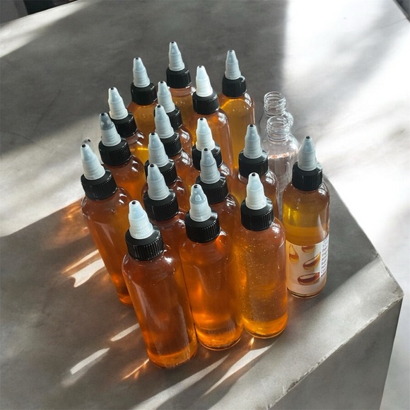 17 in 1 Herbal Hair Oil - Picture 6 of 6
